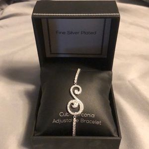 Beautiful S bracelet